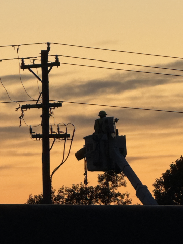 lineworker scholarship